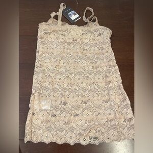 nwt anthro Lace camisole in nude small